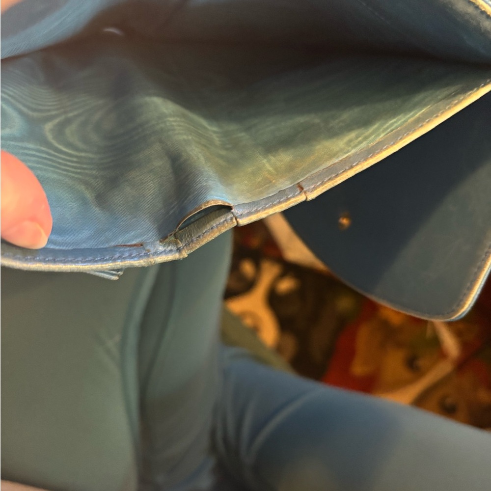 Chanel Electric Blue Caviar Leather Vintage Timeless Large Wallet - Picture 13 of 13